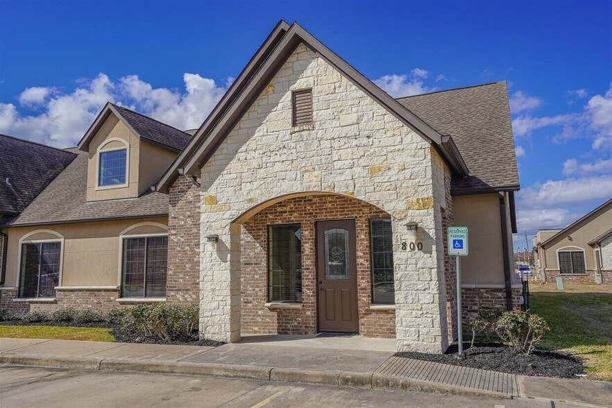 2222 Greenhouse Rd, Houston, TX 77084 Bld 800