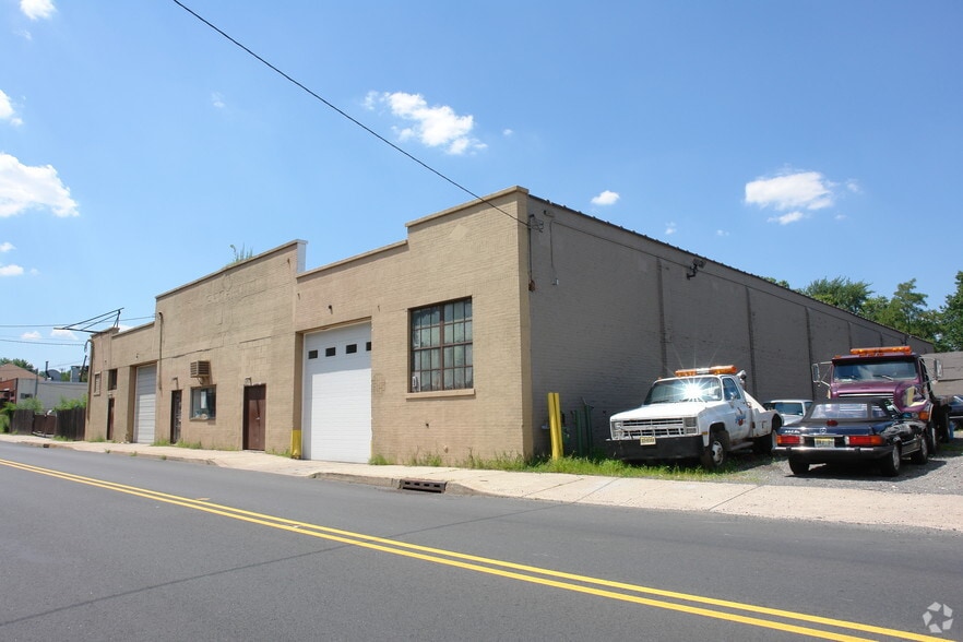419 E 1st Ave, Roselle, NJ for sale - Building Photo - Image 2 of 3