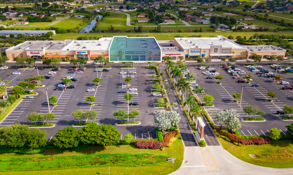 1803-1851 NE Pine Island Rd, Cape Coral, FL for sale - Building Photo - Image 1 of 1