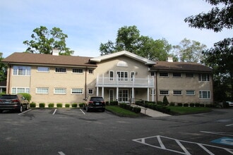 100 Broadway, North Haven, CT for lease Building Photo- Image 1 of 6