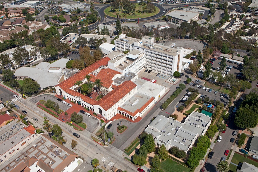 1720 Termino Ave, Long Beach, CA for sale - Primary Photo - Image 1 of 3