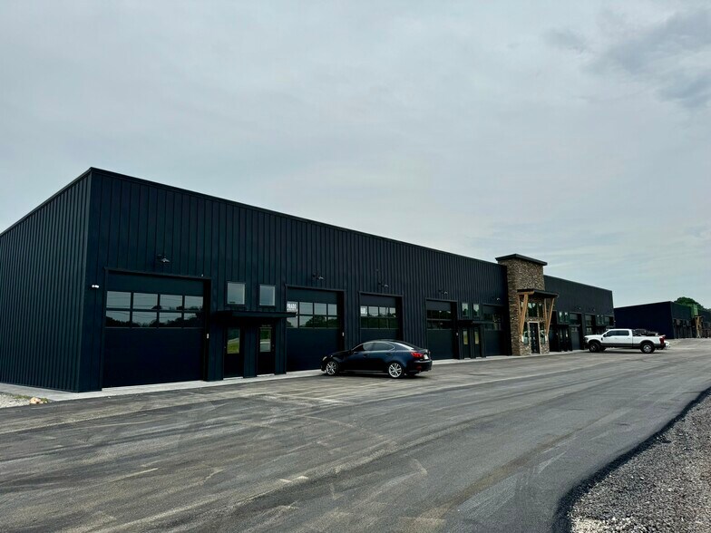 21118 Wade Rd, Springdale, AR for lease - Building Photo - Image 2 of 8