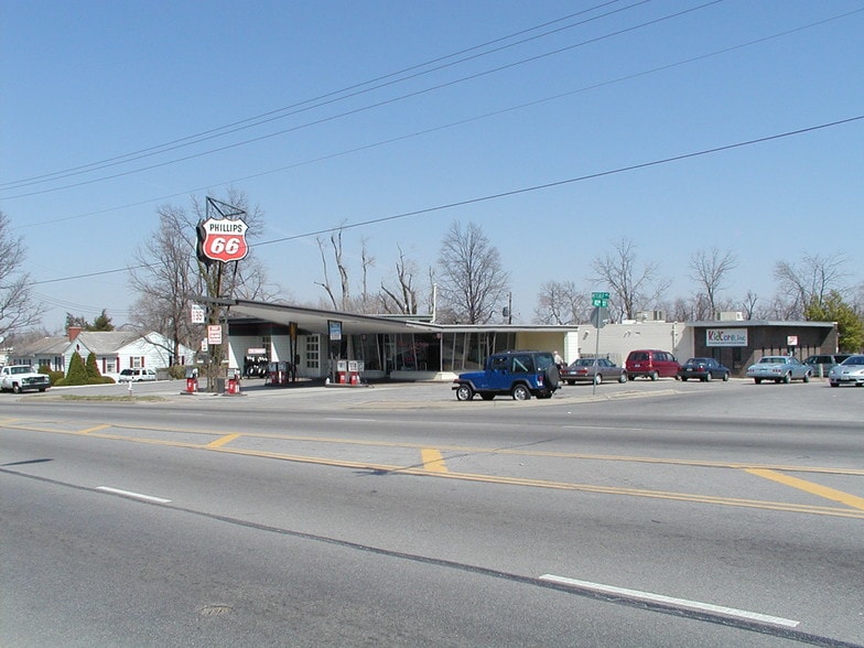 8139 Metcalf Ave, Overland Park, KS for sale - Building Photo - Image 3 of 18
