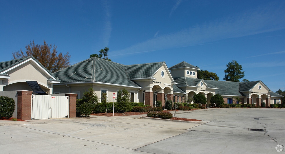 1520 Business Center Dr, Orange Park, FL for lease - Building Photo - Image 3 of 4