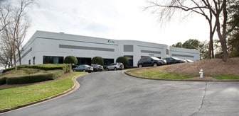 790 Atlanta S Pky, Atlanta GA - Warehouse