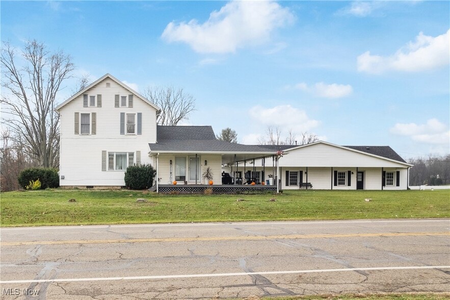 6858 Manchester Rd, New Franklin, OH for sale - Building Photo - Image 1 of 4