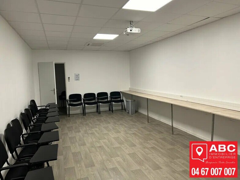 Flex in Vias for lease - Building Photo - Image 2 of 8