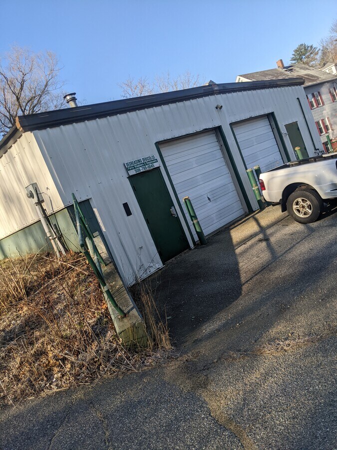 3 Morris St, Southbridge, MA 01550