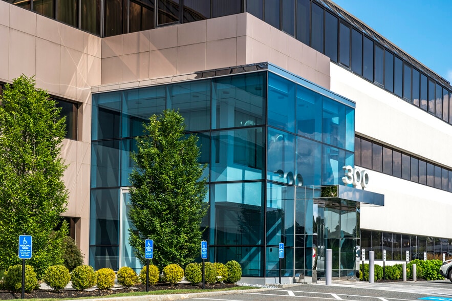 300 First Ave, Needham, MA for lease - Building Photo - Image 1 of 21