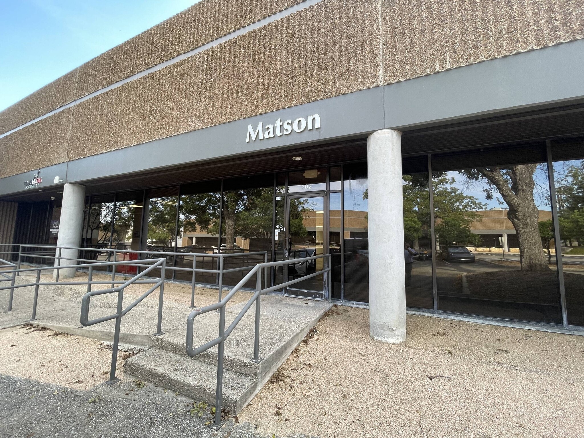 403 E Ramsey Rd, San Antonio, TX for lease Interior Photo- Image 1 of 6