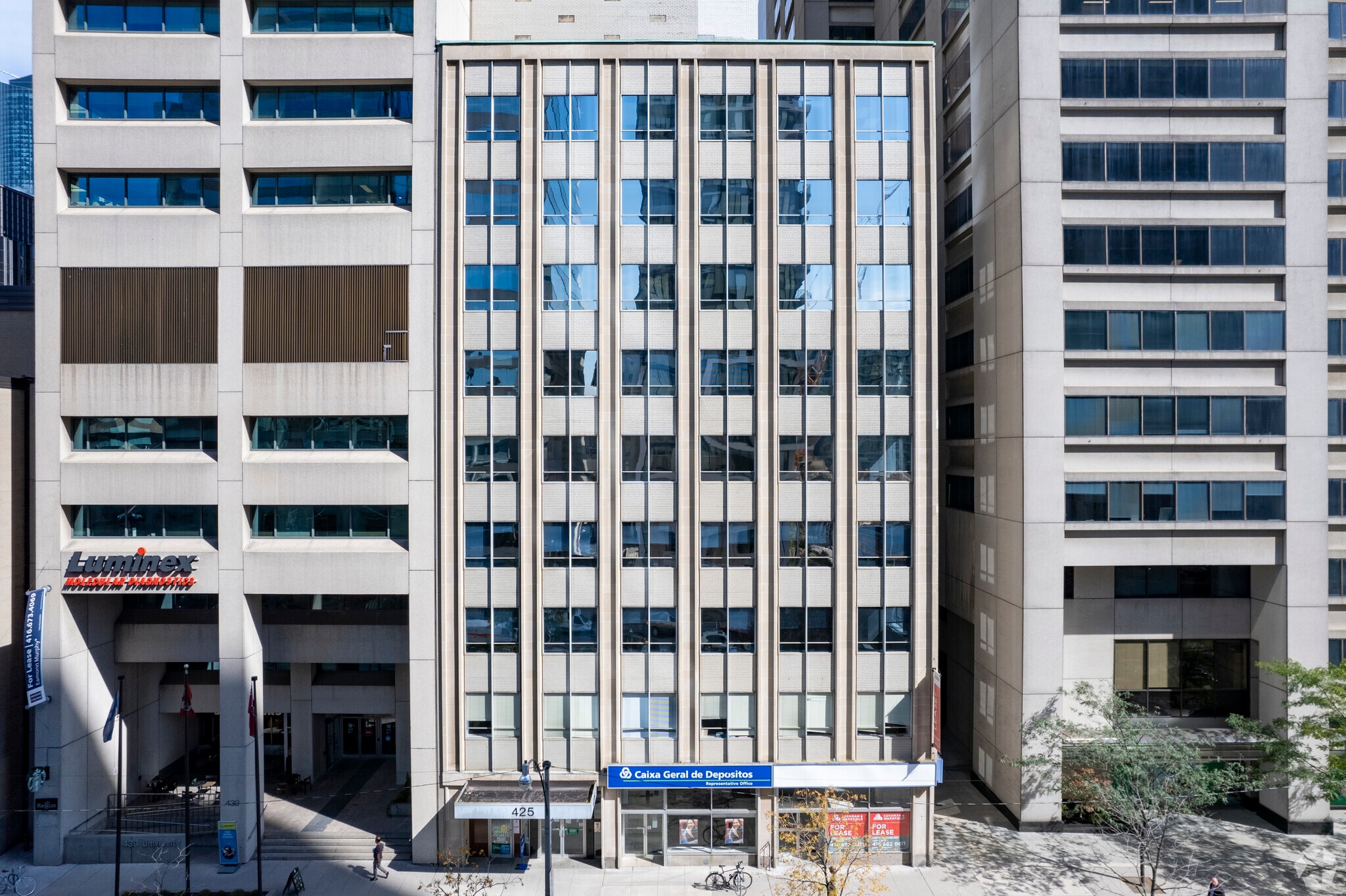 425 University Ave, Toronto, ON for lease Primary Photo- Image 1 of 4
