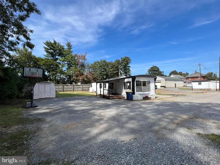 454 W Main St, Mount Joy, PA 17552 Retail for Sale