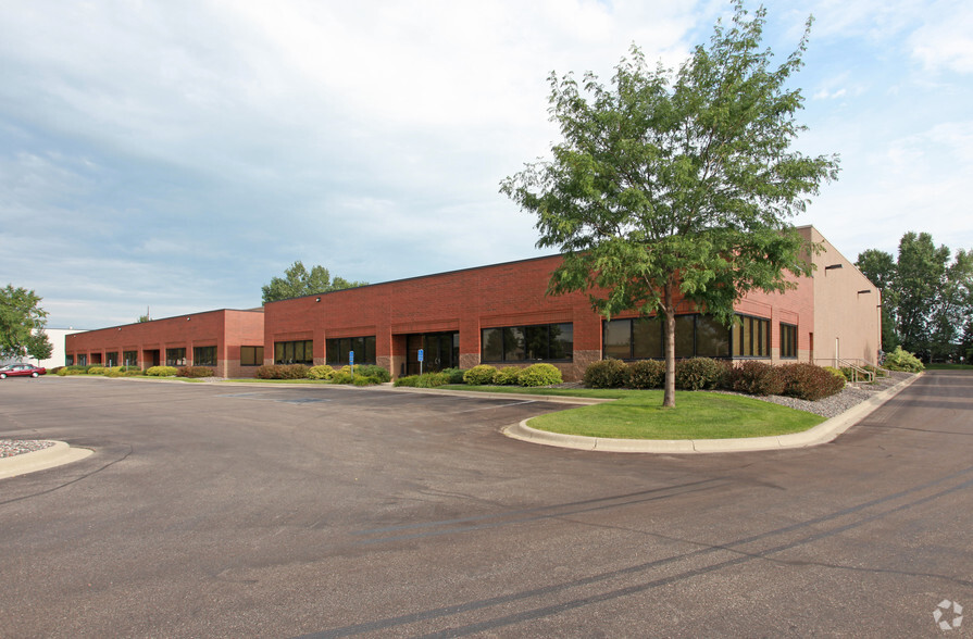 10900 89th Ave N, Maple Grove, MN for sale - Building Photo - Image 1 of 1