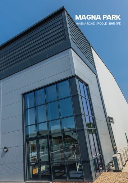 30-35 Magna Rd, Bournemouth for lease - Building Photo - Image 1 of 7