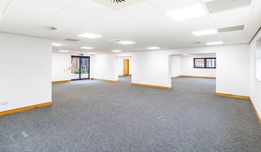 Talavera Way, Northampton for lease Interior Photo- Image 1 of 1