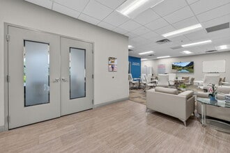 24301 Walden Center Dr, Bonita Springs, FL for lease Interior Photo- Image 1 of 11