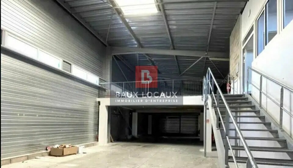 Retail in Marguerittes for lease - Building Photo - Image 2 of 7