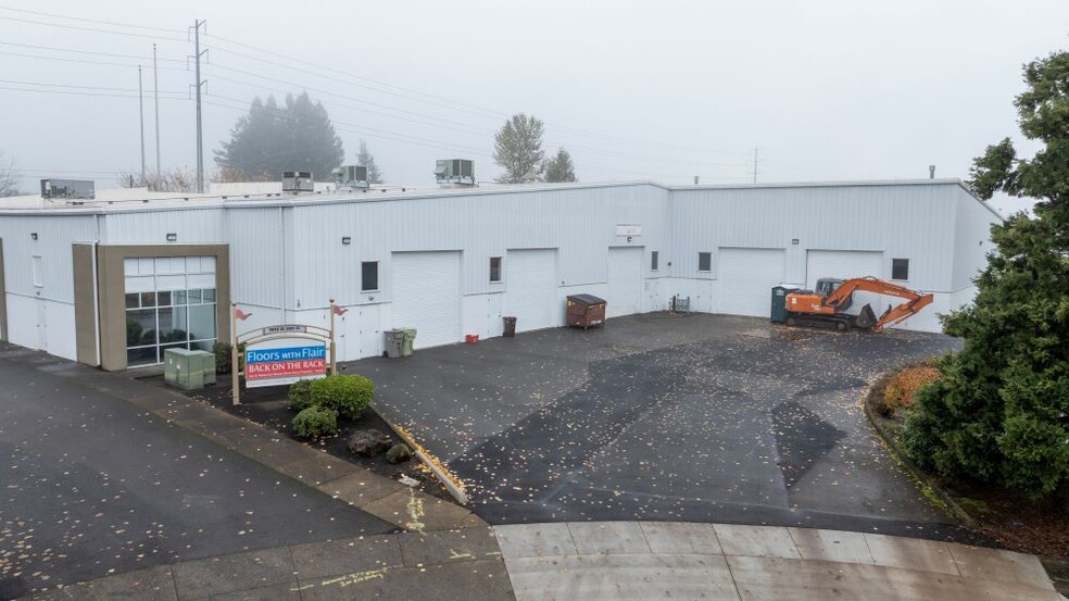 2820 SE 58th Ct, Hillsboro, OR for lease - Building Photo - Image 3 of 32