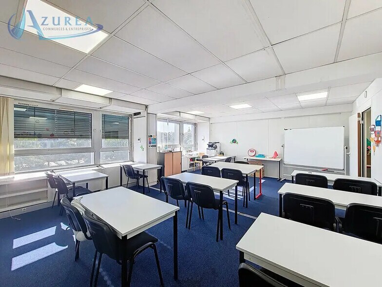 Office in Nice for lease - Interior Photo - Image 1 of 7