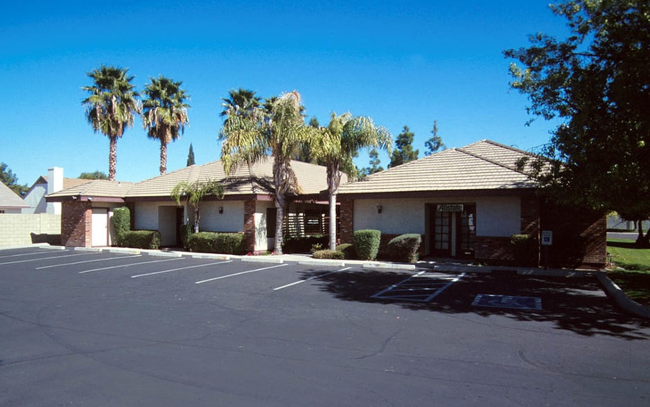 1152 E Greenway St, Mesa, AZ for lease - Building Photo - Image 2 of 13