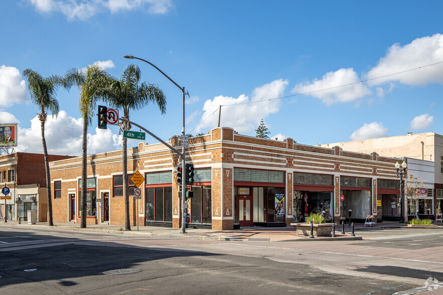 302 W 4th St, Santa Ana, CA for lease - Building Photo - Image 1 of 34