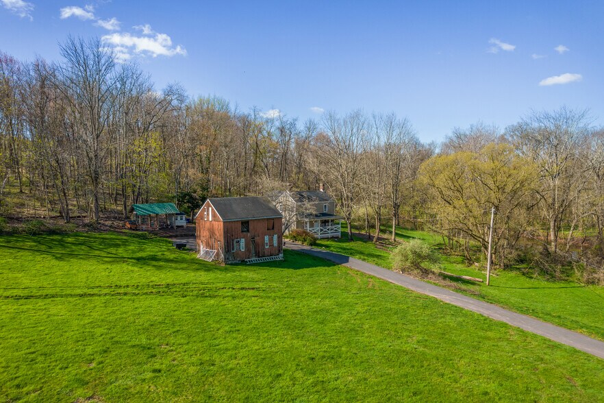 810 Amwell Rd, Hillsborough, NJ 08844