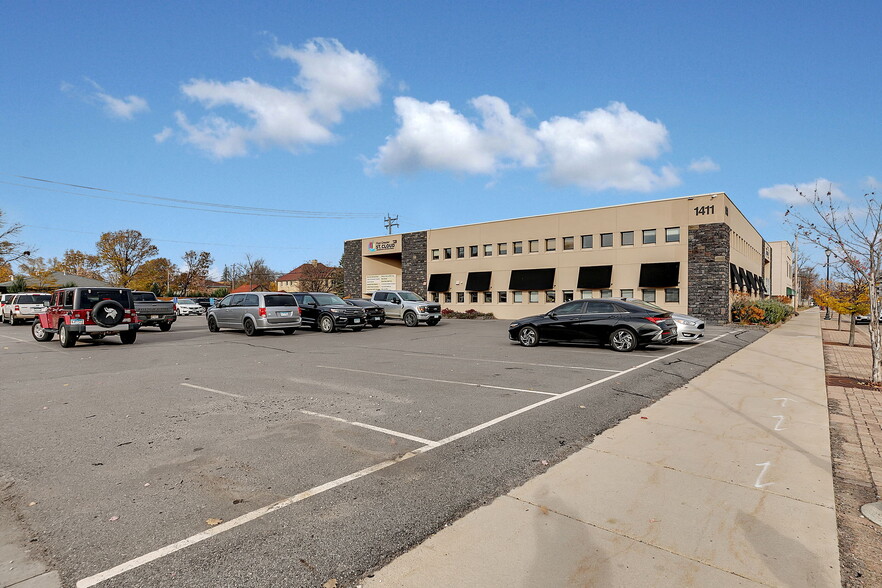 1411 W St. Germain St W, Saint Cloud, MN for lease - Building Photo - Image 2 of 2