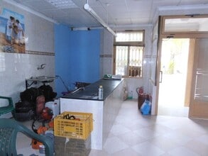 Retail in Castalla, Alicante for lease Interior Photo- Image 2 of 5