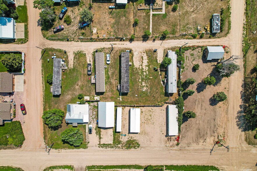 Cheyenne Ave Multiple Income Property portfolio of 2 properties for sale on LoopNet.com - Building Photo - Image 2 of 11