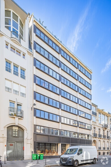 69 Rue Ampère, Paris for sale - Building Photo - Image 2 of 3