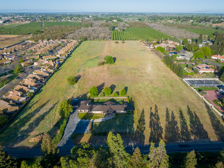 624 N Stearns Rd, Oakdale, CA for sale - Aerial - Image 2 of 8