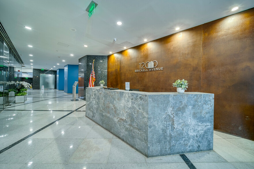 1200 Brickell Ave, Miami, FL for sale - Building Photo - Image 3 of 5