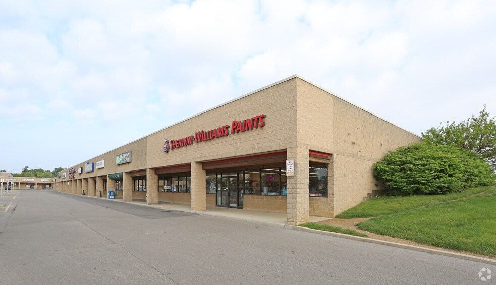 47884936 W Broad St, Columbus, OH, 43228 Retail Space For Lease
