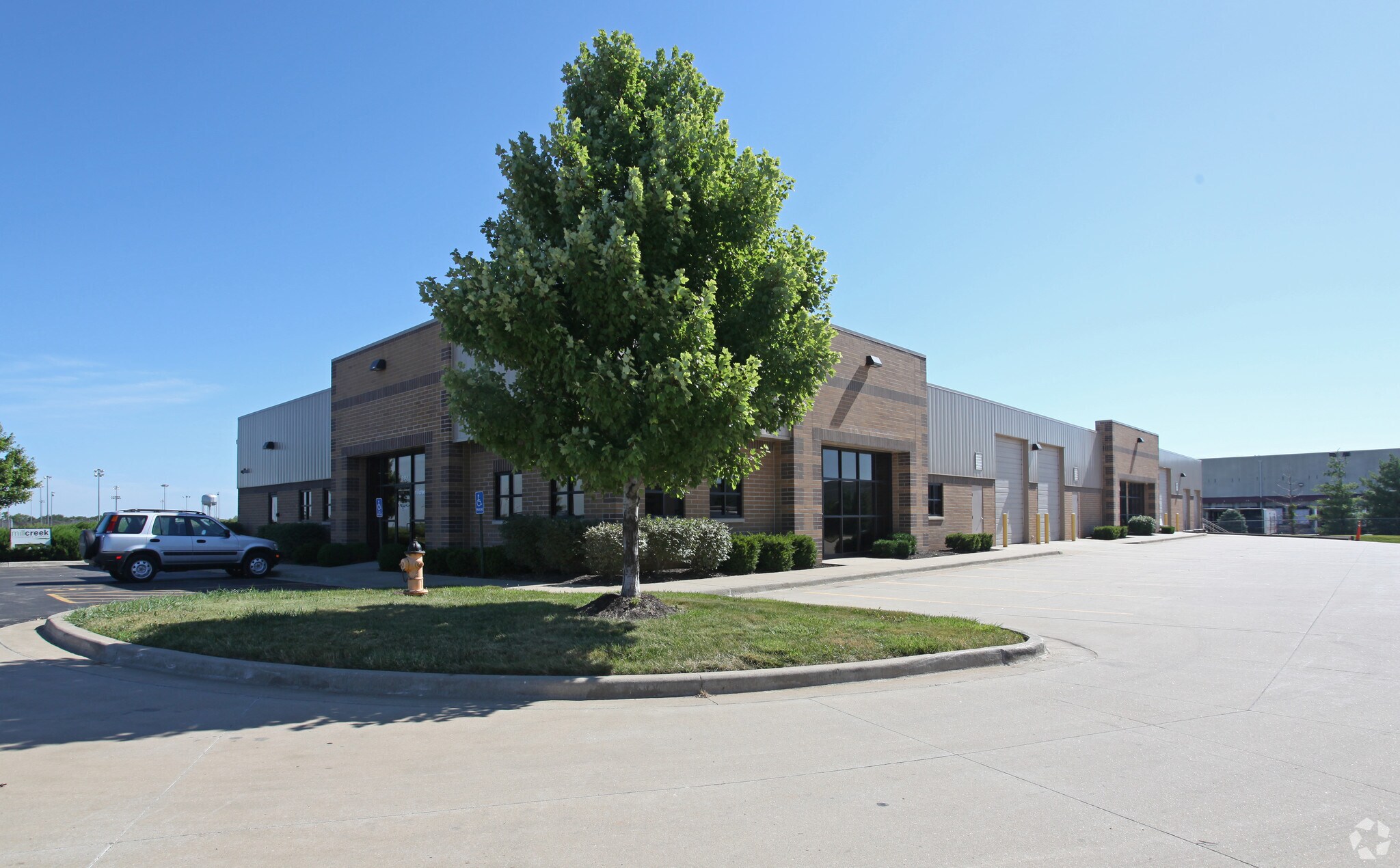 8151-8157 McCoy St, Shawnee, KS for sale Primary Photo- Image 1 of 1