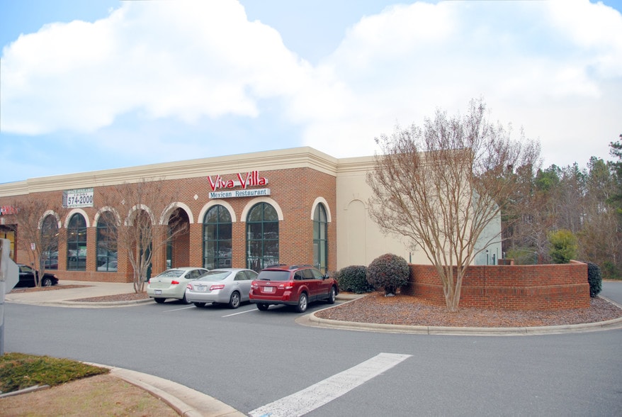 804-862 Spring Ln, Sanford, NC for lease - Building Photo - Image 3 of 5