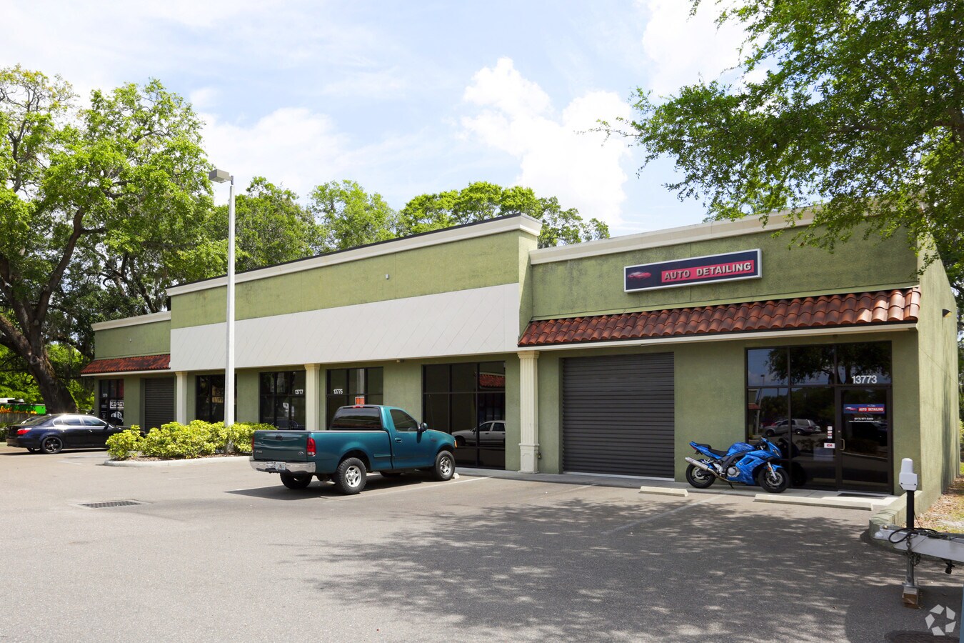 1377313779 N Nebraska Ave, Tampa, FL 33613