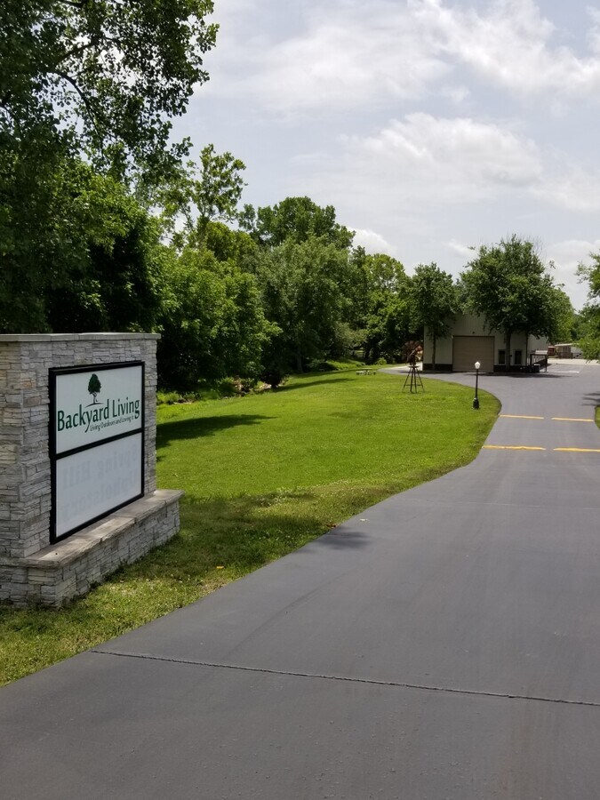 863 Beechcroft Rd, Spring Hill, TN 37174