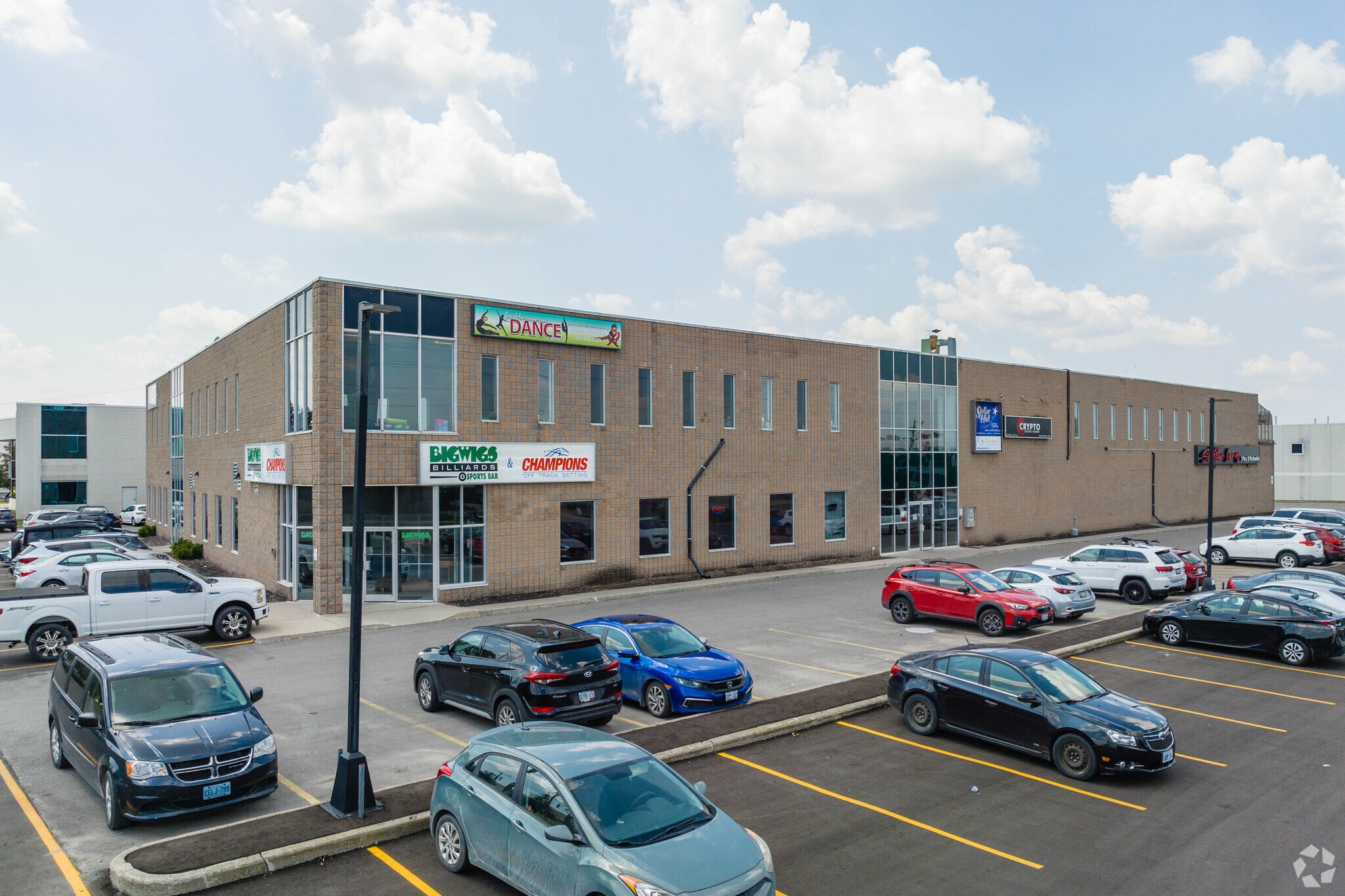 1220 Stellar Dr, Newmarket, ON for sale Primary Photo- Image 1 of 1