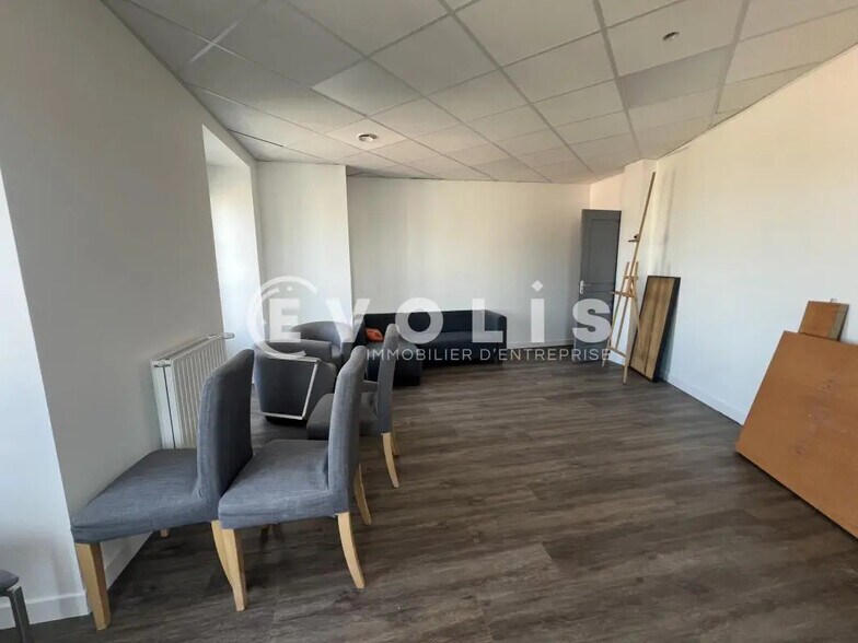 Office in Le Raincy for lease - Building Photo - Image 3 of 10