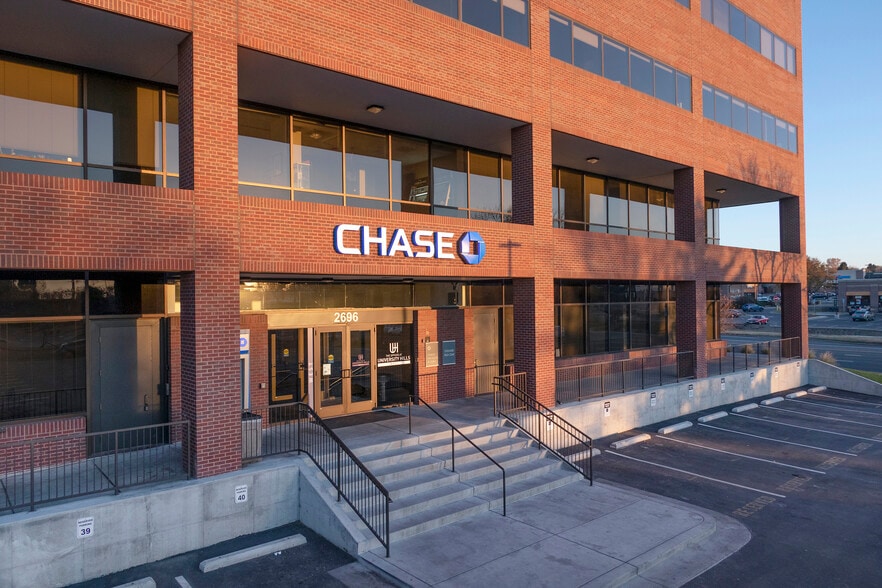 2696 S Colorado Blvd, Denver, CO for lease - Building Photo - Image 3 of 27