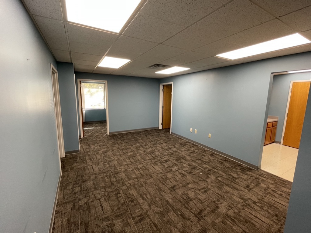 6501 E Commerce Ave, Kansas City, MO for lease Interior Photo- Image 1 of 4