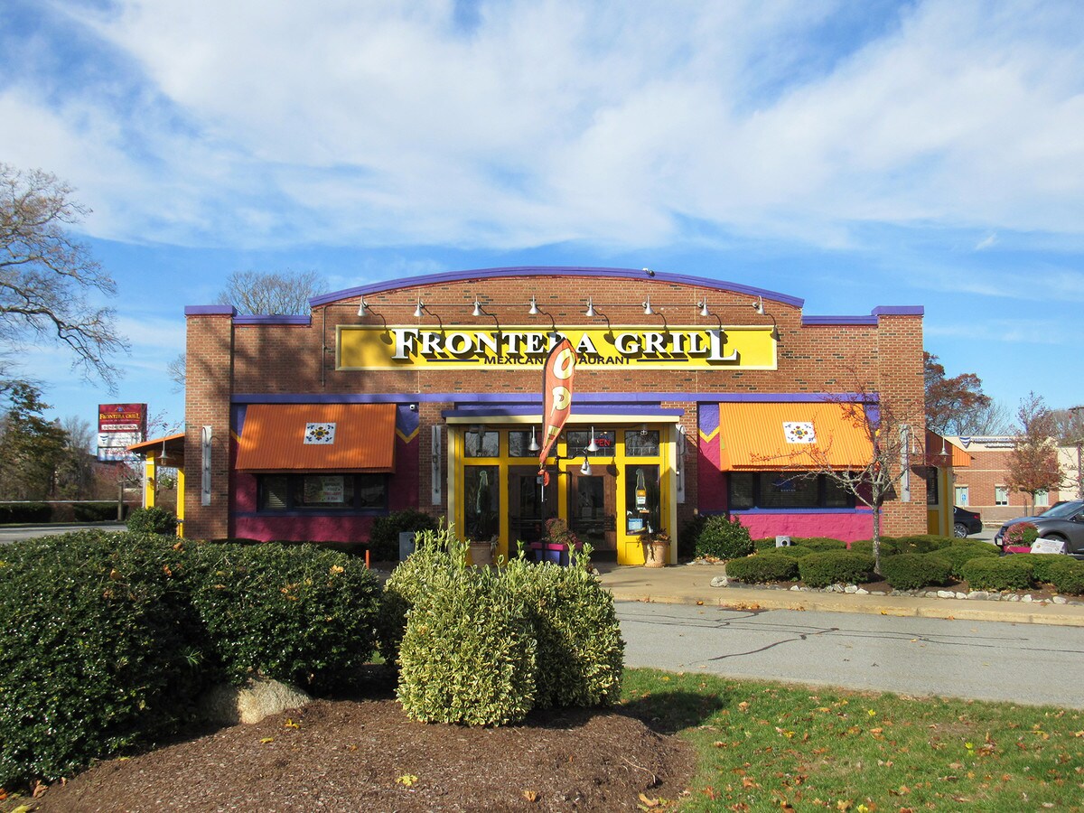 214 Huttleston Ave, Fairhaven, MA 02719