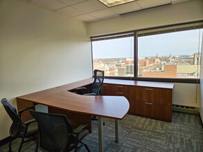 500 Davis St, Evanston, IL for lease Interior Photo- Image 2 of 8