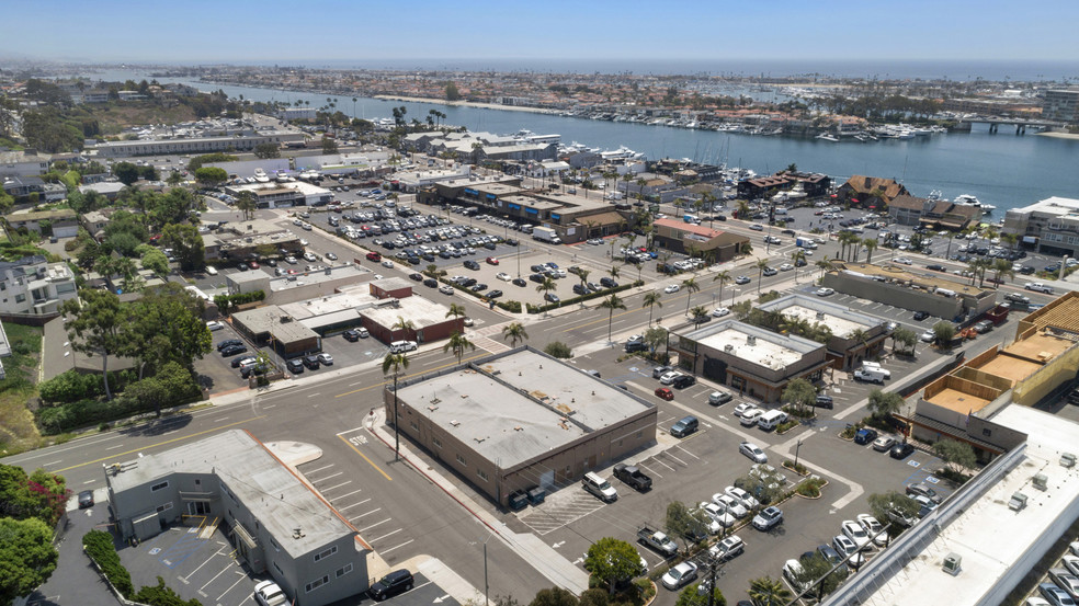 215 Riverside Ave, Newport Beach, CA for lease - Aerial - Image 3 of 8