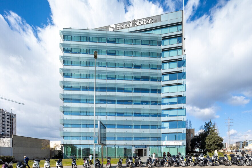 Carretera d'Esplugues, 225, Cornellà de Llobregat, Barcelona for lease - Building Photo - Image 1 of 7