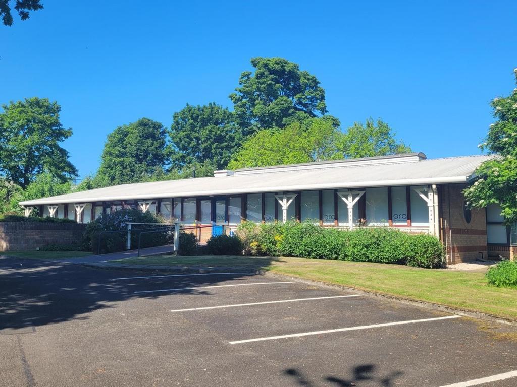 Pitreavie Dr, Dunfermline for lease Building Photo- Image 1 of 4