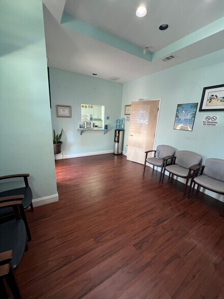 1101-1115 N Parrott Ave, Okeechobee, FL for lease - Building Photo - Image 3 of 10