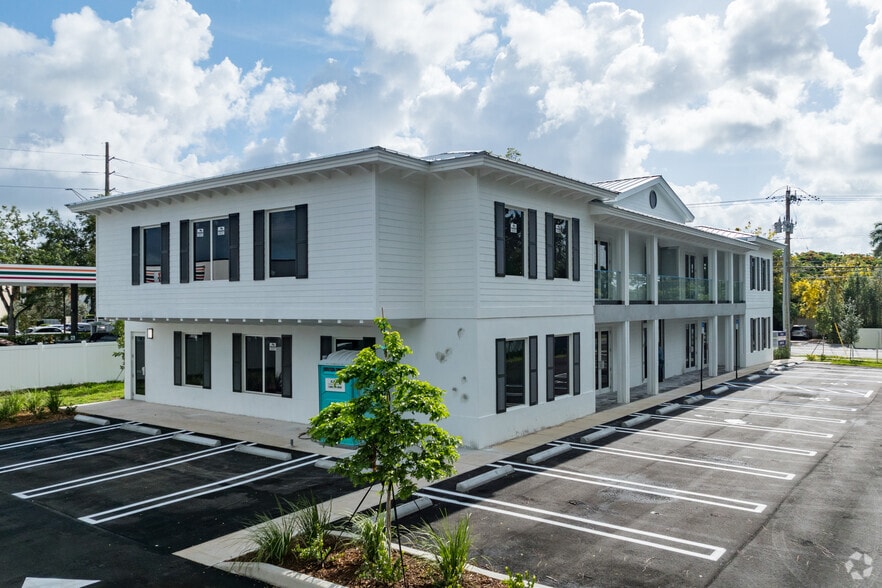 5620 SW 67th Ave, South Miami, FL for lease - Building Photo - Image 2 of 16