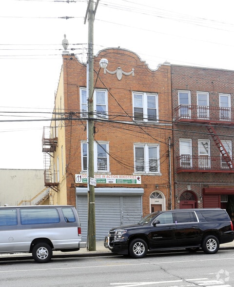 3988 Bronxwood Ave, Bronx, NY for lease - Building Photo - Image 2 of 6