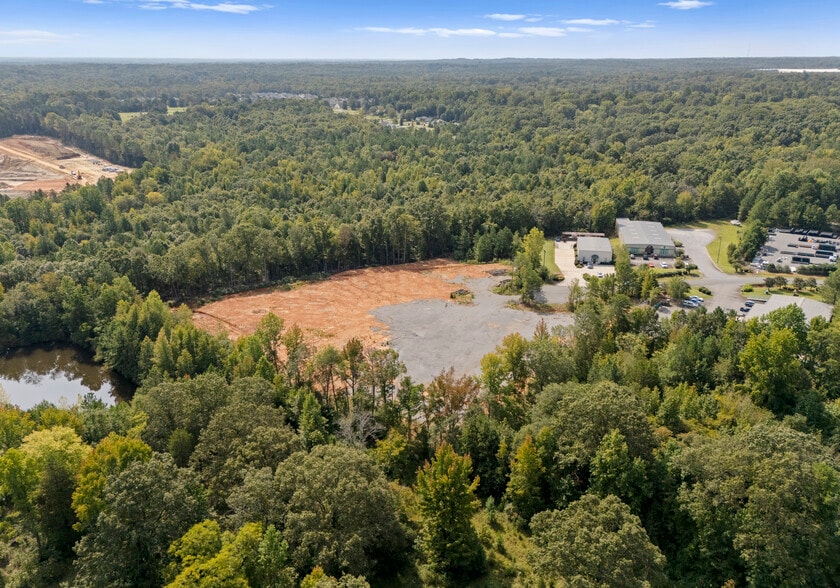 299 Chad Wesley Dr, Rock Hill, SC for sale - Building Photo - Image 3 of 18